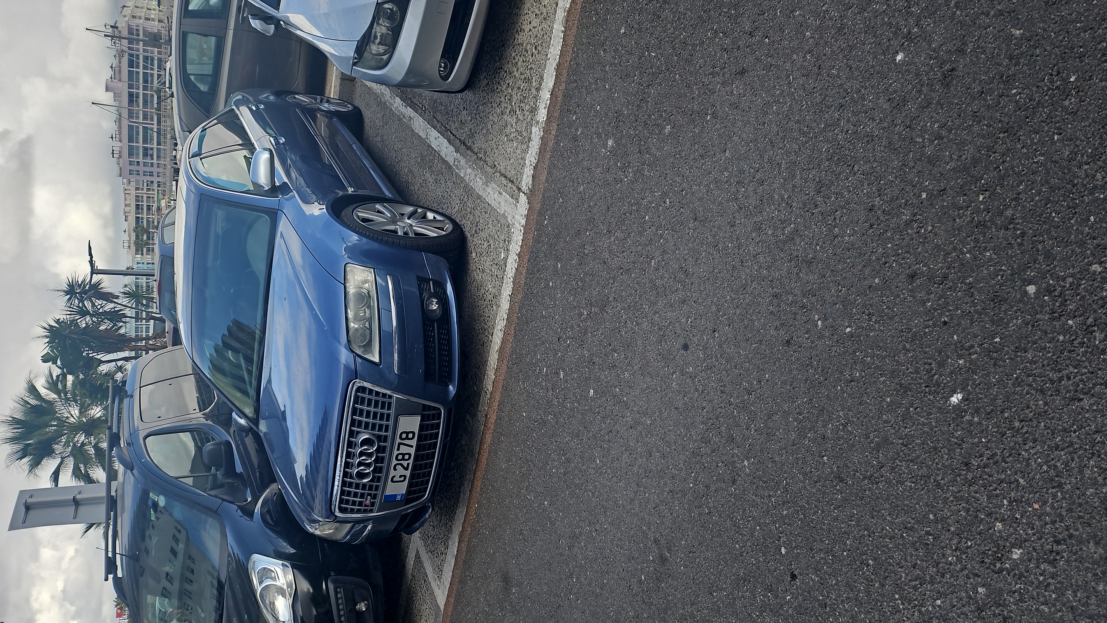 Audi S8 2008 4 doors 5 seats Petrol Automatic